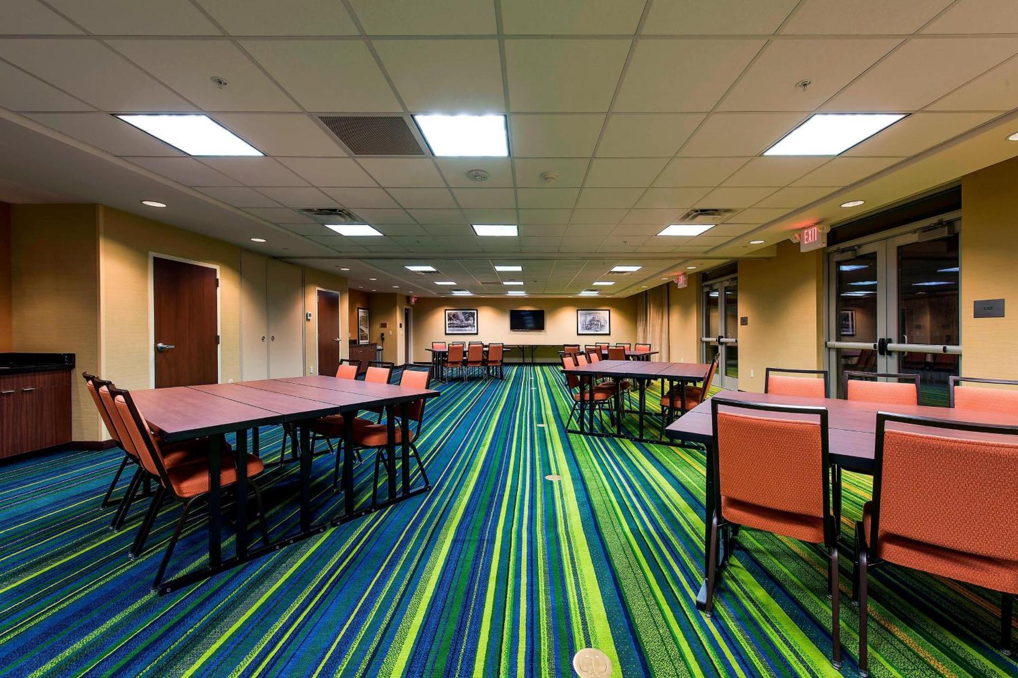 Fairfield Inn & Suites By Marriott Ливенворт Экстерьер фото